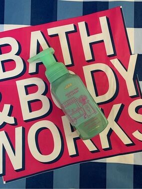 NWT Bath & Body Works Neapolitan Ice Cream Foaming Hand Soap